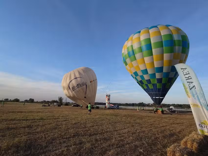 Aventura Baloanelor &ndash; Zbor cu balonul cu aer cald &ndash; Festival al baloanelor cu aer cald