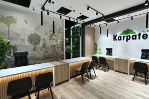 Karpaten Turism &ndash; Titan