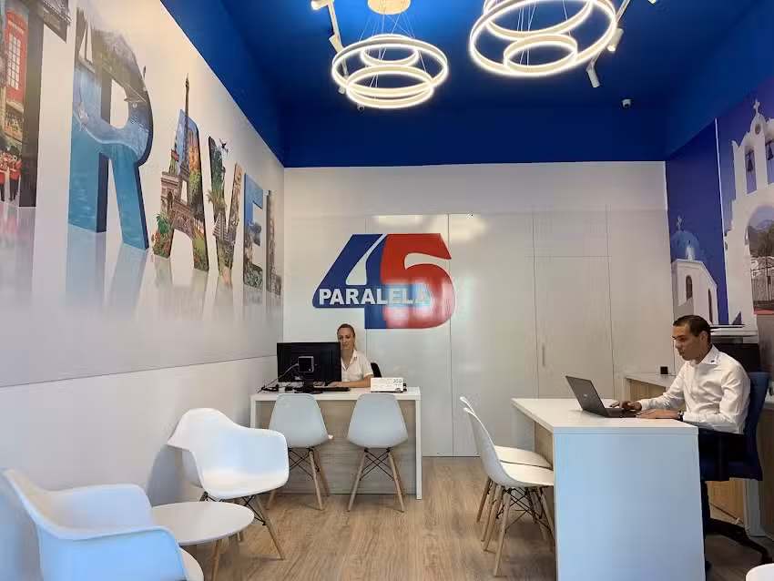Paralela 45 | Agentie de Turism București