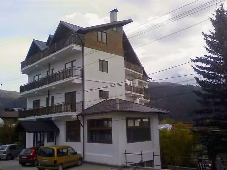 Pensiunea Casa Albă