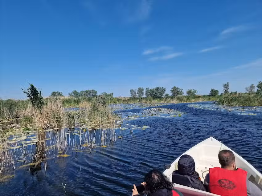 Plimbari cu barca Delta Dunarii Dunavat