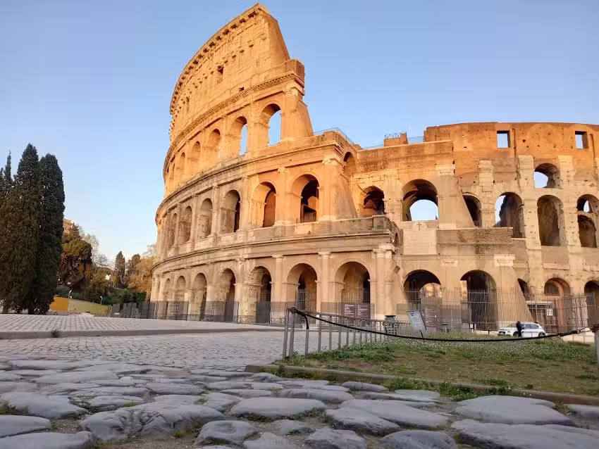 Roma Tour Guide SRL