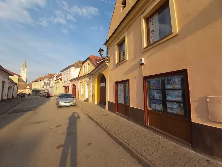 SC HAi TAi Travel SRL