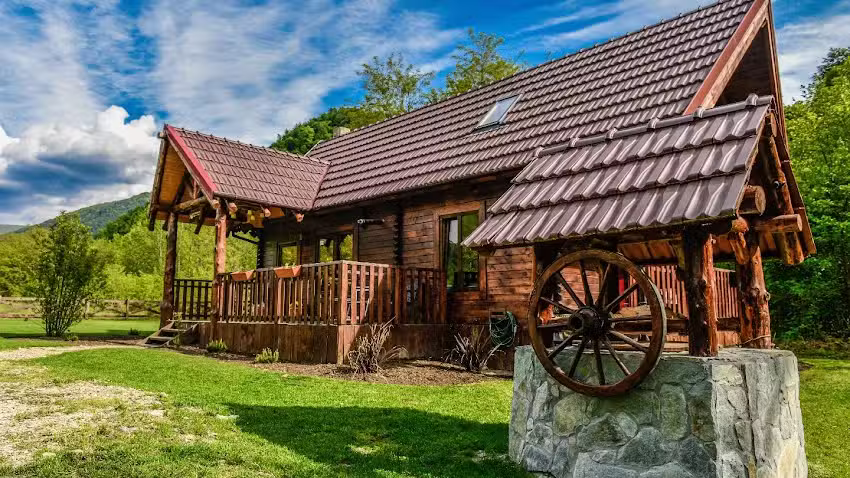 The Little Mountain Cabin