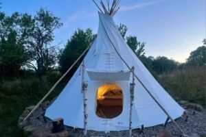 Wildlife Tipi Teepee in Tomnatic Bihor