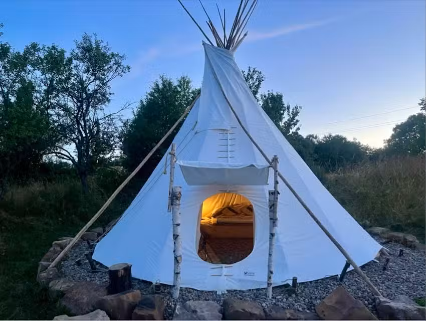 Wildlife Tipi Teepee in Tomnatic Bihor